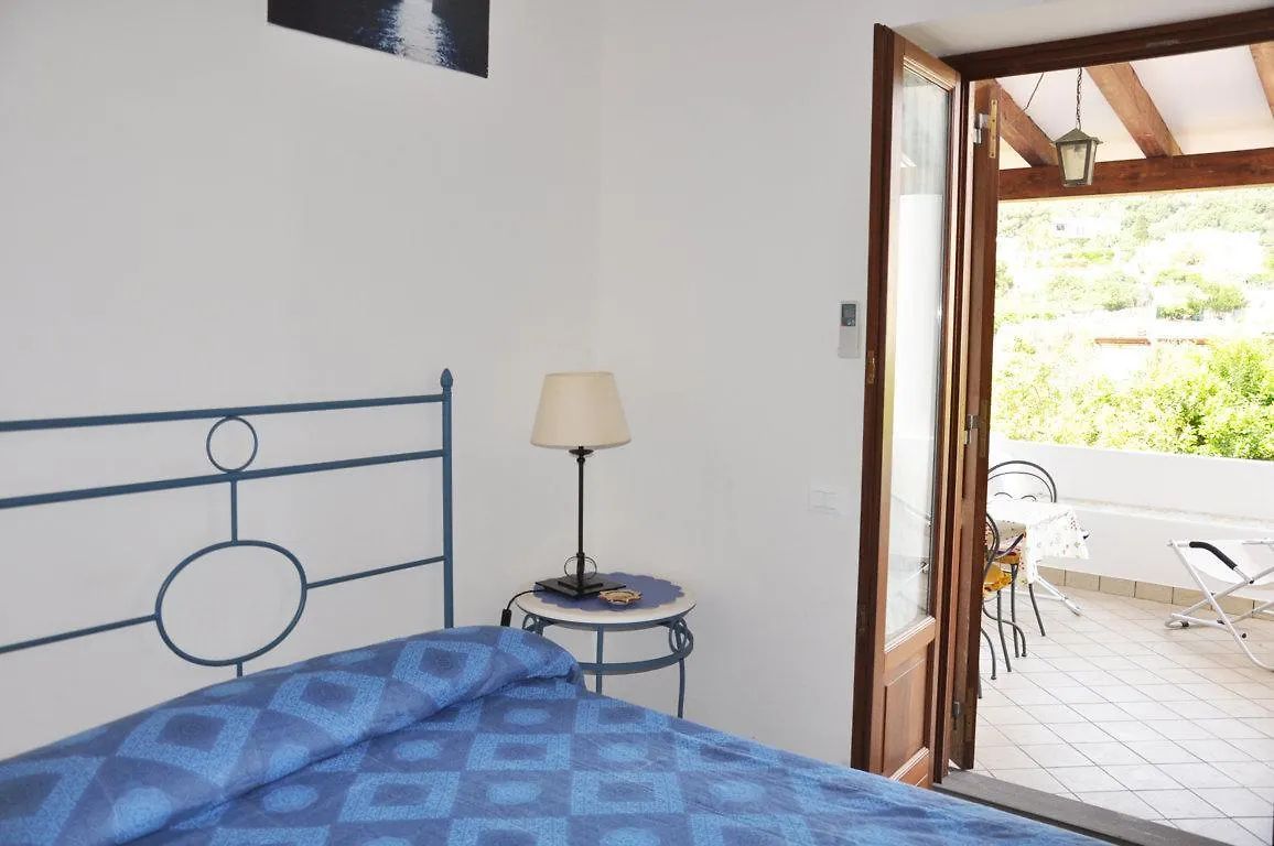 Case Vacanze S. Anna Città di Lipari 2*,